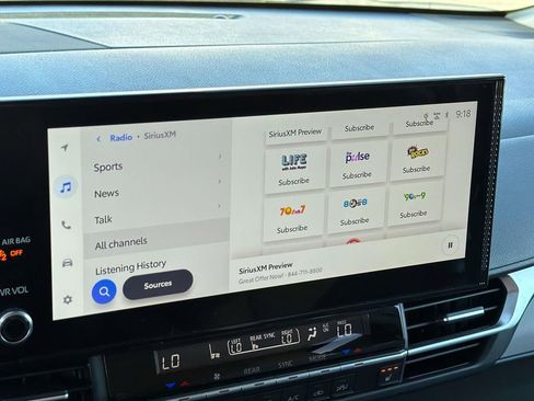 Used 2025 Toyota Sienna XLE image 15