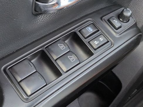Used 2023 Nissan Titan PRO-4X w/ Pro-4x Convenience Package AWD/4WD image 25