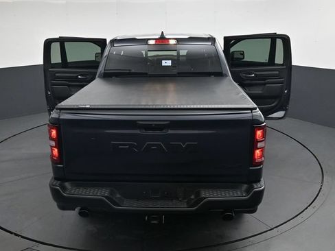 Used 2025 RAM 1500 Warlock AWD/4WD image 38
