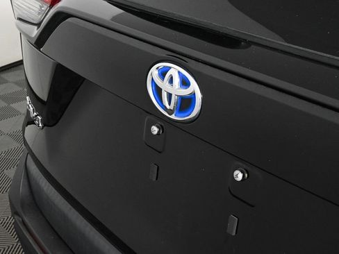 Used 2022 Toyota RAV4 LE image 33