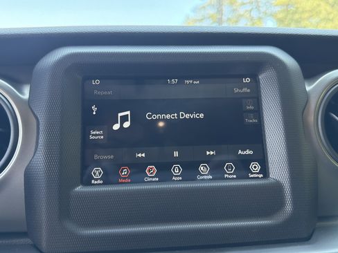 Used 2022 Jeep Wrangler Unlimited Sport image 33