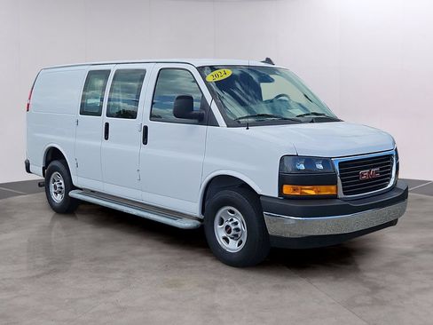 Certified 2024 GMC Savana 2500 w/ Driver Convenience Package RWD image 3
