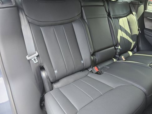 New 2025 Land Rover Range Rover SE image 26