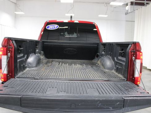 Used 2019 Ford F250 Lariat w/ Lariat Ultimate Package AWD/4WD image 30