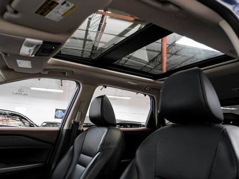 Used 2023 Nissan Rogue SV w/ SV Premium B Package FWD image 5