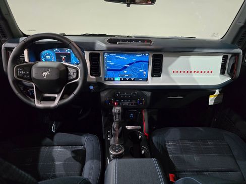 New 2025 Ford Bronco Heritage Edition image 28