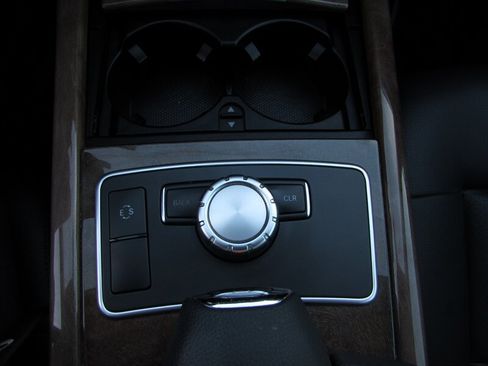 Used 2013 Mercedes-Benz E 350 4MATIC Wagon image 21