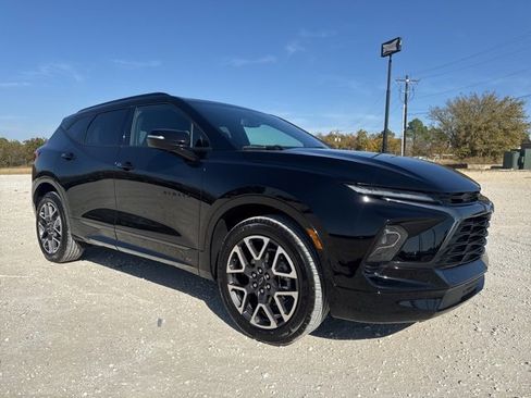 Used 2025 Chevrolet Blazer RS image 8