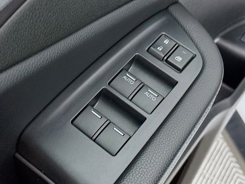 Used 2022 Honda Pilot TrailSport image 18