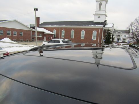 Used 2022 Chevrolet Tahoe Z71 w/ Luxury Package image 9