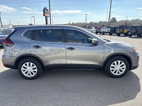 Used 2020 Nissan Rogue S image 10