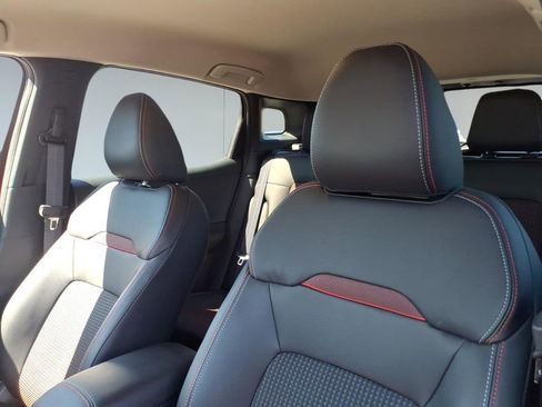 Used 2025 Nissan Kicks SR image 17