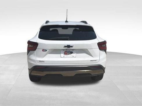 Certified 2024 Chevrolet Trax ACTIV w/ Driver Confidence Package FWD image 4
