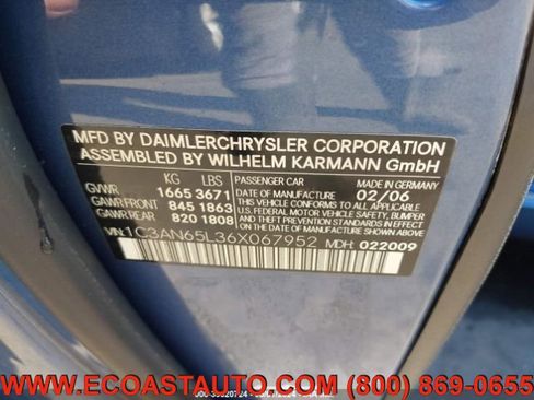 Used 2006 Chrysler Crossfire Limited image 19