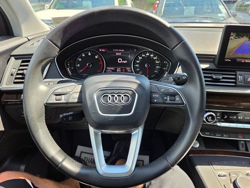 Used 2020 Audi Q5 2.0T Premium w/ Convenience Package AWD/4WD image 16