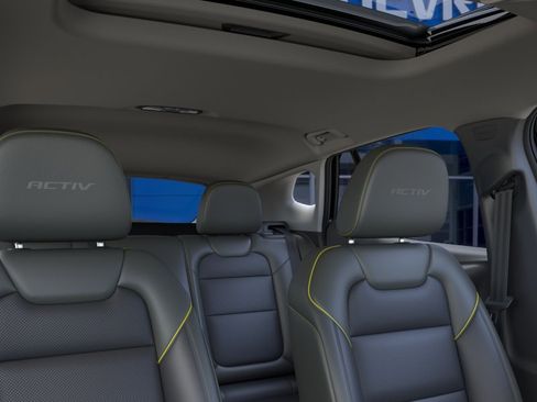 New 2026 Chevrolet Trax ACTIV w/ Sunroof Package FWD image 26