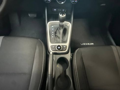 New 2026 Hyundai Venue SEL FWD image 17
