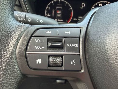 Used 2025 Honda CR-V EX image 29