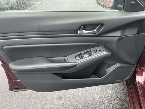 Used 2024 Nissan Altima 2.5 SV image 27