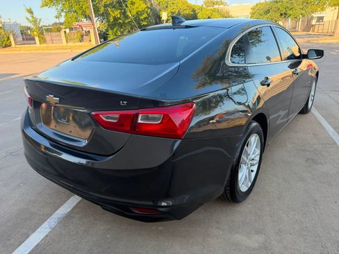 Used 2017 Chevrolet Malibu LT FWD image 7
