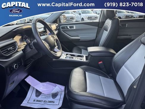 Certified 2023 Ford Explorer XLT w/ Equipment Group 202A image 17