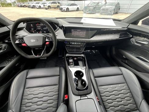 New 2026 Audi RS e-tron GT performance image 3