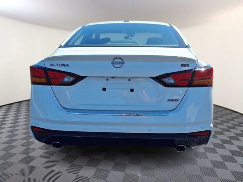 Used 2023 Nissan Altima 2.5 SR AWD/4WD image 8