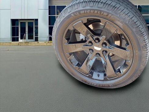 Used 2015 Cadillac Escalade ESV Premium image 34