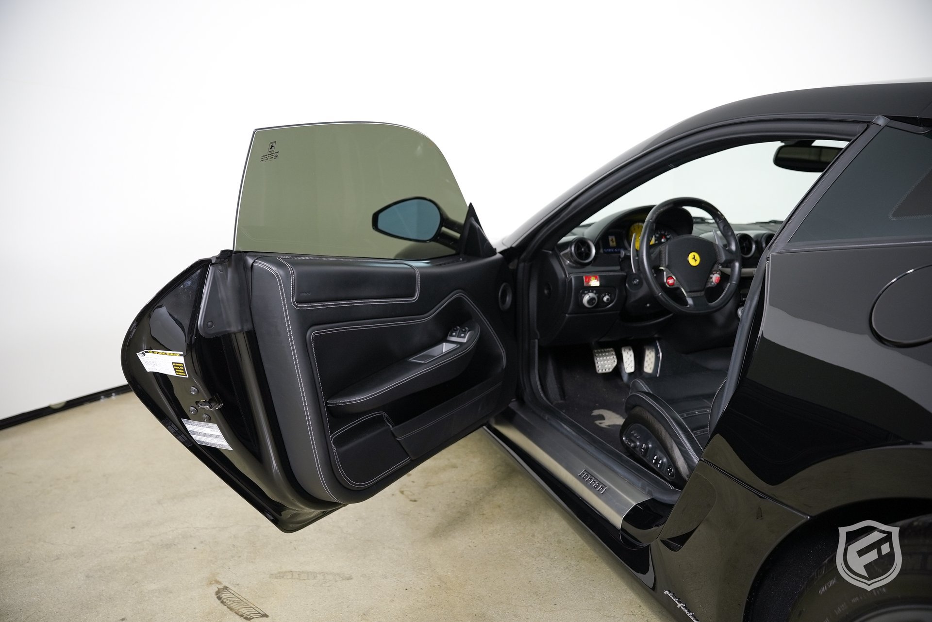 Used 2007 Ferrari 599 GTB Fiorano RWD image 12