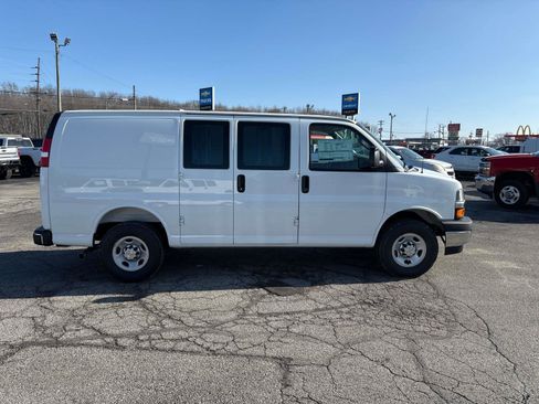 New 2025 Chevrolet Express 2500 RWD 2500 135 RWD w/ Driver Convenience Package image 6