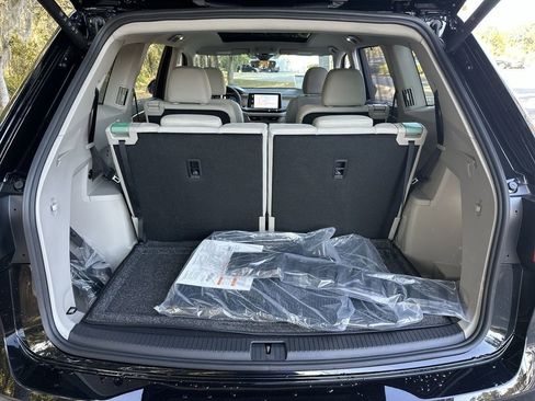 New 2026 Volkswagen Atlas SE image 25