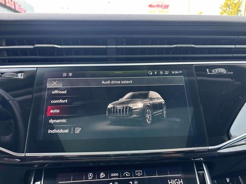 Used 2022 Audi Q7 3.0T Premium Plus image 32
