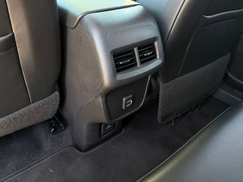 Used 2020 Chevrolet Equinox LT w/ Midnight Edition FWD image 26