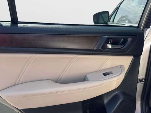 Used 2019 Subaru Outback 2.5i Limited image 20