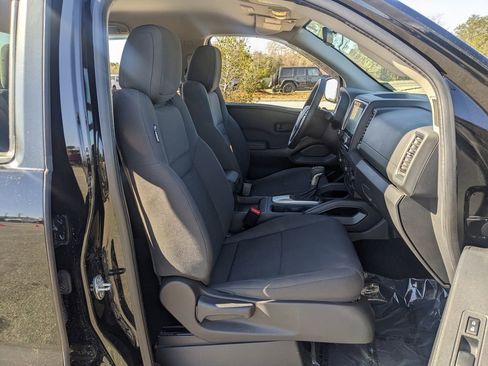 Used 2022 Nissan Frontier S w/ Technology Package image 42