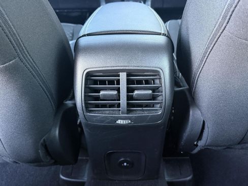 Used 2023 Ford Escape Active AWD/4WD image 29