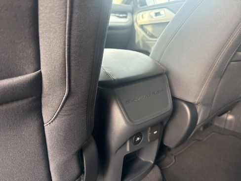 New 2026 Ford Explorer Active image 25