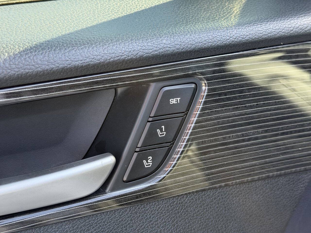 Used 2019 Hyundai Sonata Limited FWD image 24