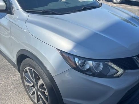 Used 2017 Nissan Rogue Sport SL AWD/4WD image 6
