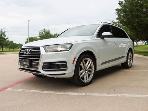Used 2018 Audi Q7 3.0T Prestige w/ Prestige Package AWD/4WD image 3
