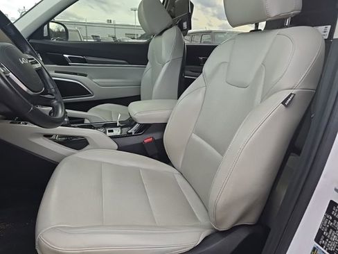 Used 2022 Kia Telluride S image 12