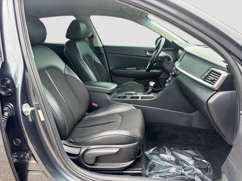 Used 2020 Kia Optima S FWD image 25