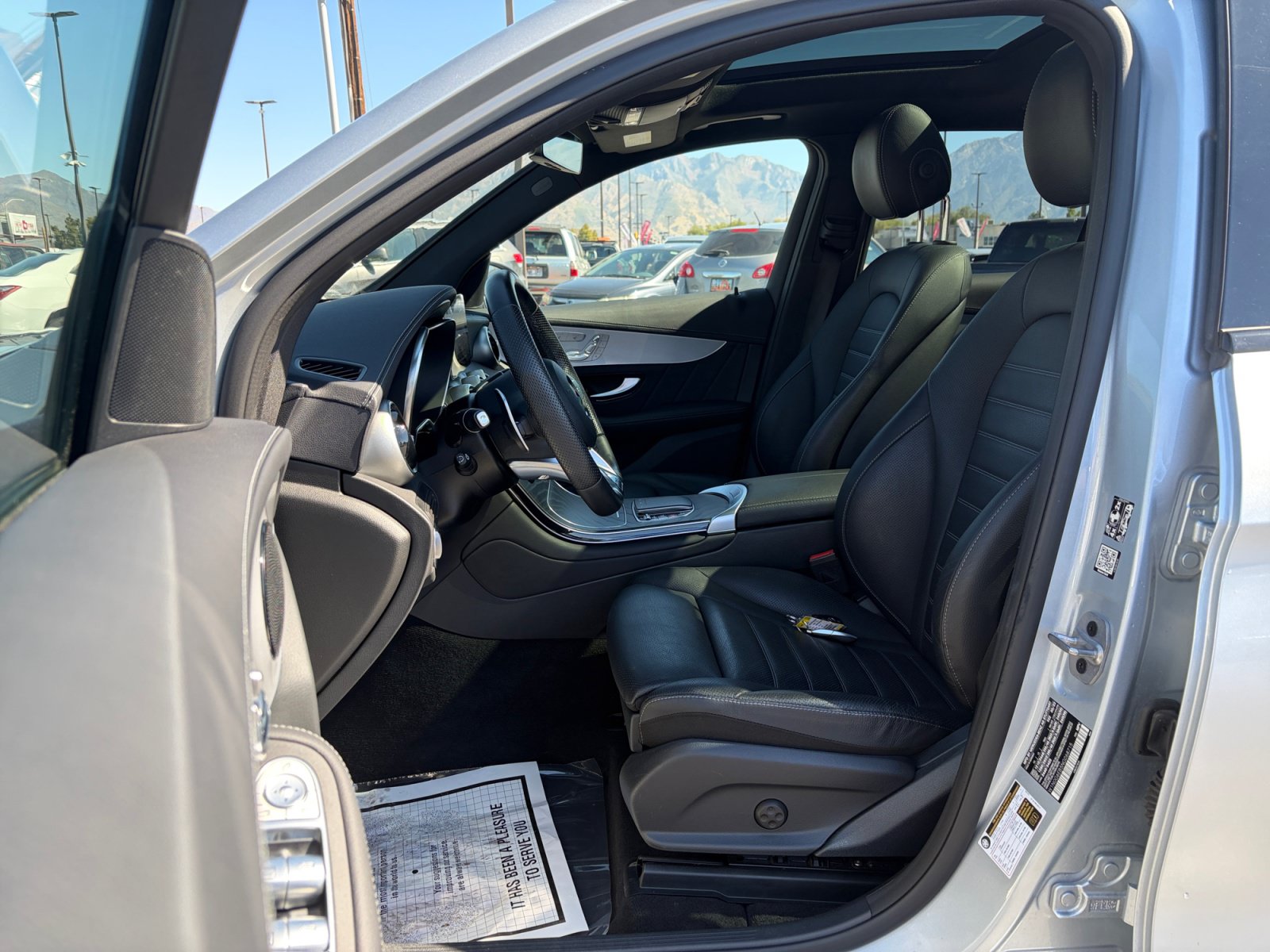 Used 2022 Mercedes-Benz GLC 43 AMG 4MATIC image 11