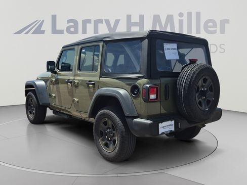 Used 2026 Jeep Wrangler Unlimited Sport AWD/4WD image 3