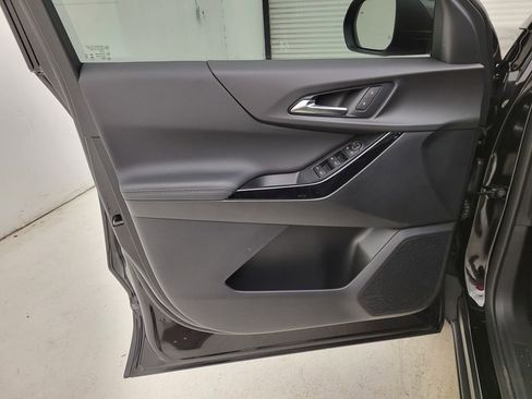 New 2026 Chevrolet Equinox LT w/ LPO, Floor Liner Package FWD image 24