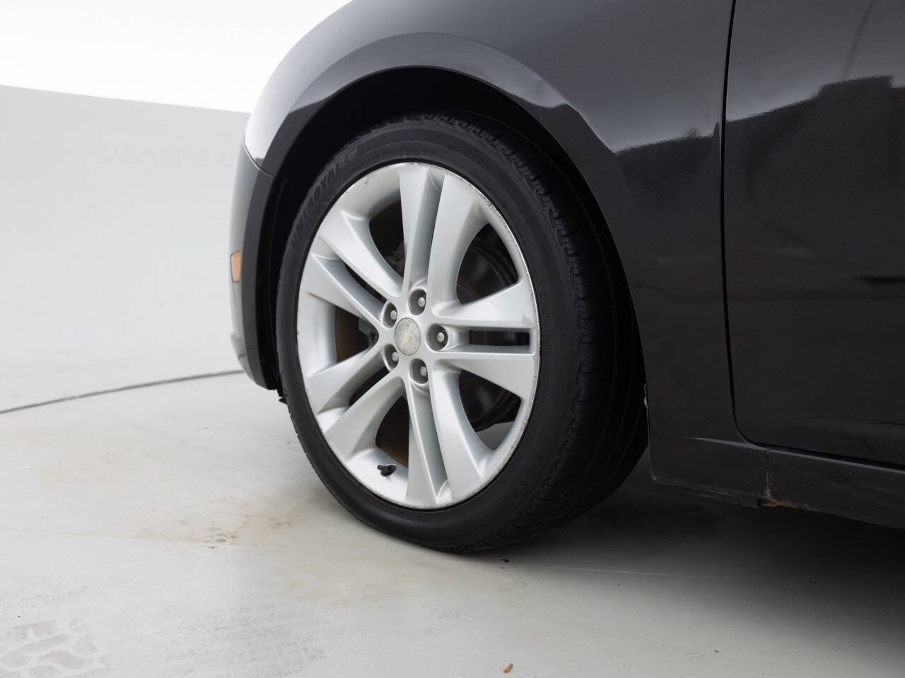 Used 2012 Chevrolet Cruze LTZ FWD image 17