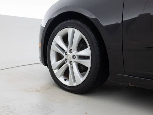 Used 2012 Chevrolet Cruze LTZ FWD image 17