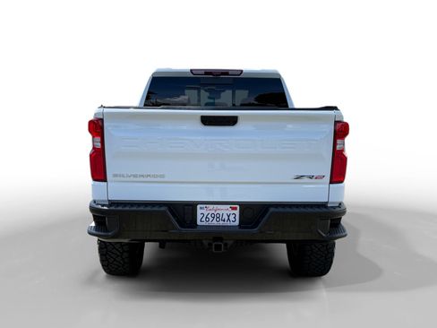 Used 2024 Chevrolet Silverado 1500 ZR2 w/ Technology Package AWD/4WD image 4