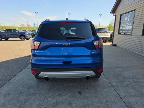 Used 2017 Ford Escape SE w/ Equipment Group 201A FWD image 7