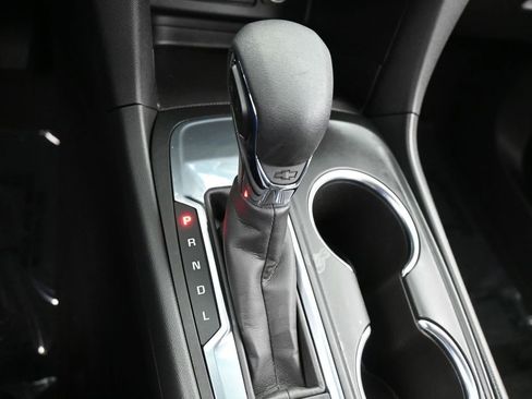 Used 2024 Chevrolet Equinox LS FWD image 25